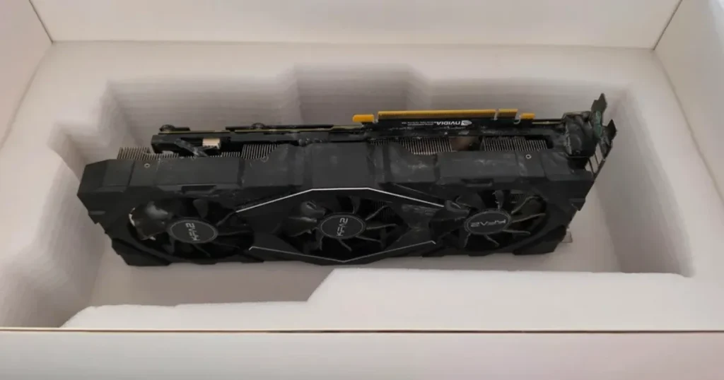 Amazon Netherlands Scammed Ordered a RTX 5090 $3,000 - They Sent Rice & Pasta Instead
